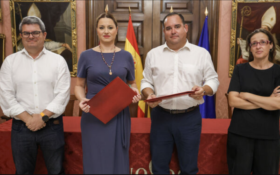Firmado el convenio para celebrar la Feria del Libro de Sevilla 2023